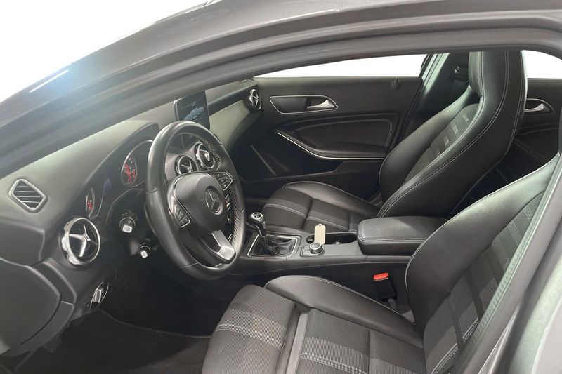 Mercedes GLA200 bild 11