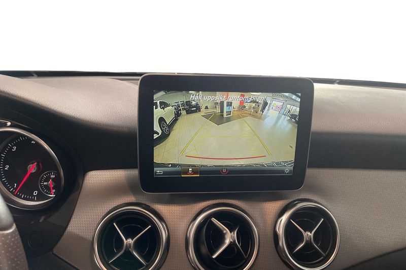 Mercedes GLA200 bild 12