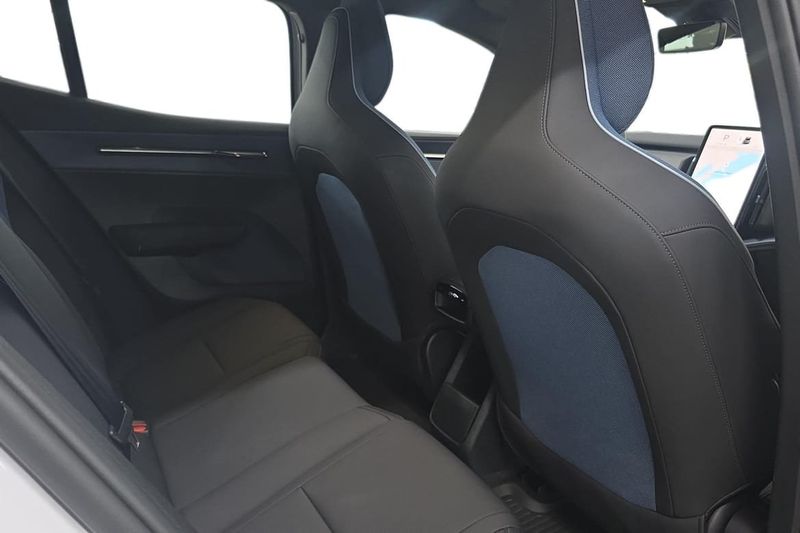Volvo EX30 bild 9