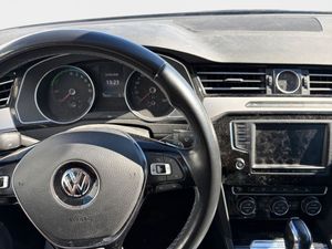 Volkswagen Passat bild 10