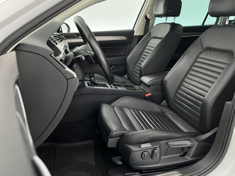 Volkswagen Passat bild 16