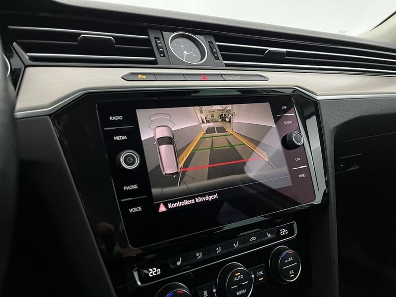 Volkswagen Passat bild 11