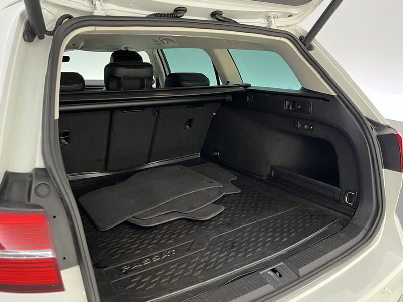 Volkswagen Passat bild 19