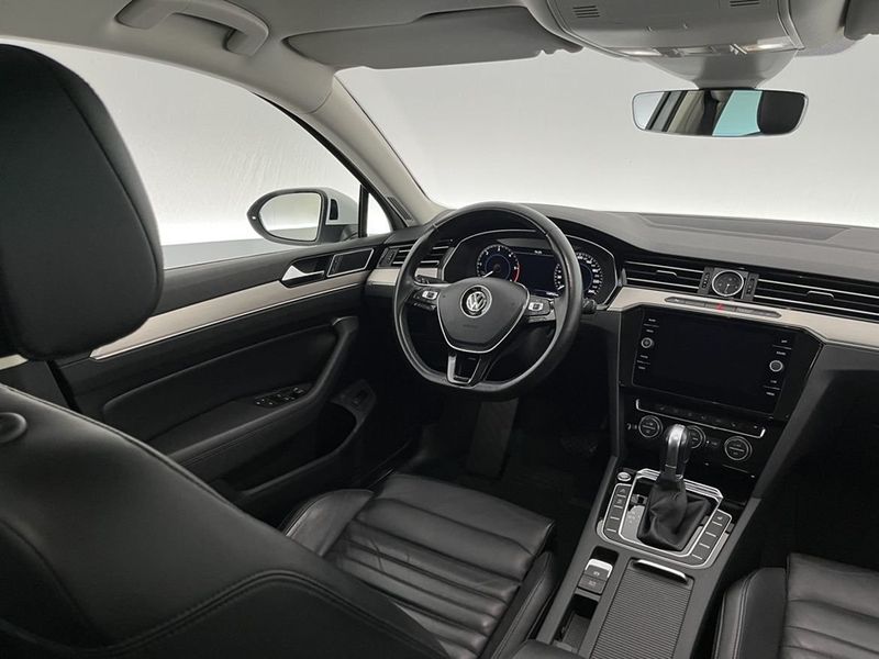 Volkswagen Passat bild 6