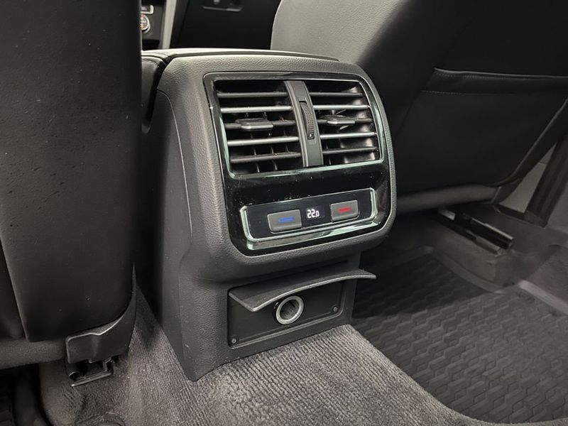 Volkswagen Passat bild 17