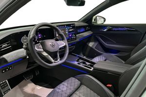 Volkswagen Passat bild 10