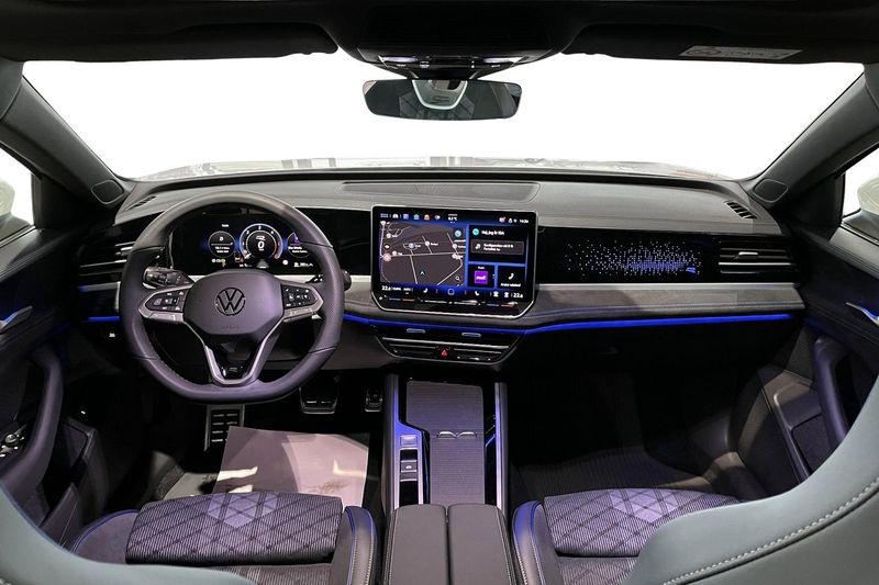 Volkswagen Passat bild 13