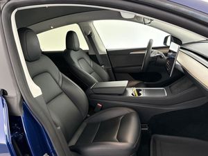 Tesla Model Y bild 13