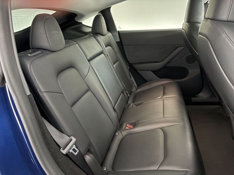 Tesla Model Y bild 14
