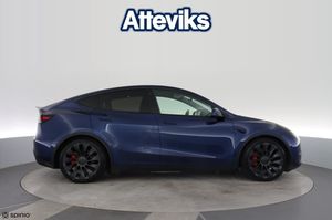 Tesla Model Y bild 2