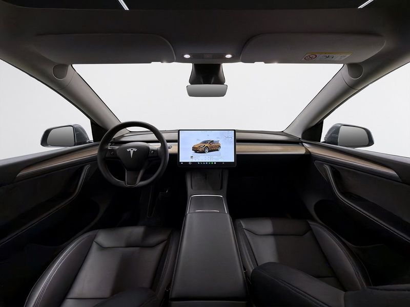 Tesla Model Y bild 11