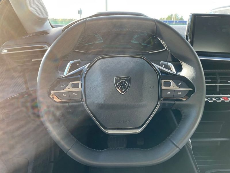 Peugeot 208 bild 6