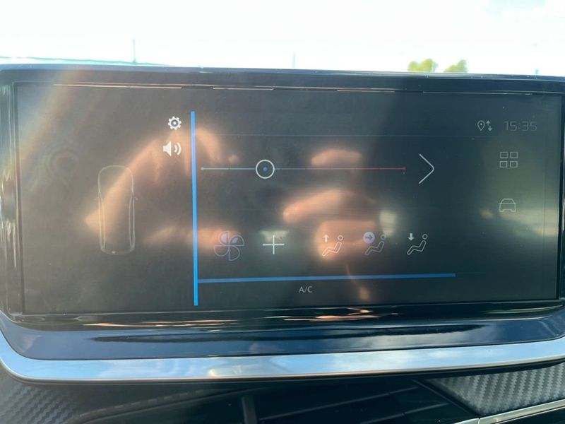 Peugeot 208 bild 10