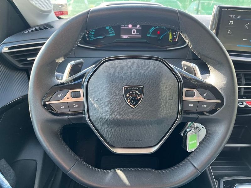 Peugeot 208 bild 7