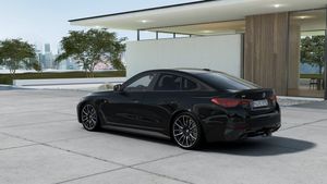 BMW i4 bild 2