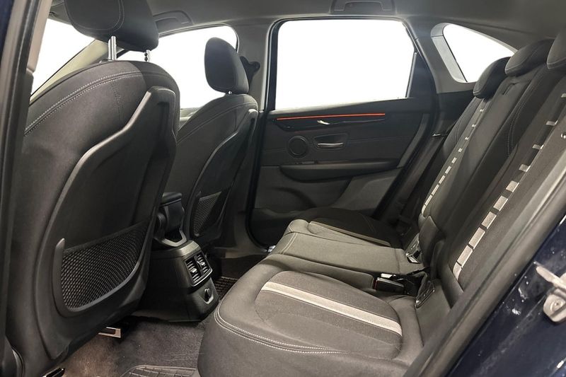 BMW 220 bild 14