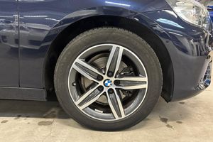 BMW 220 bild 11