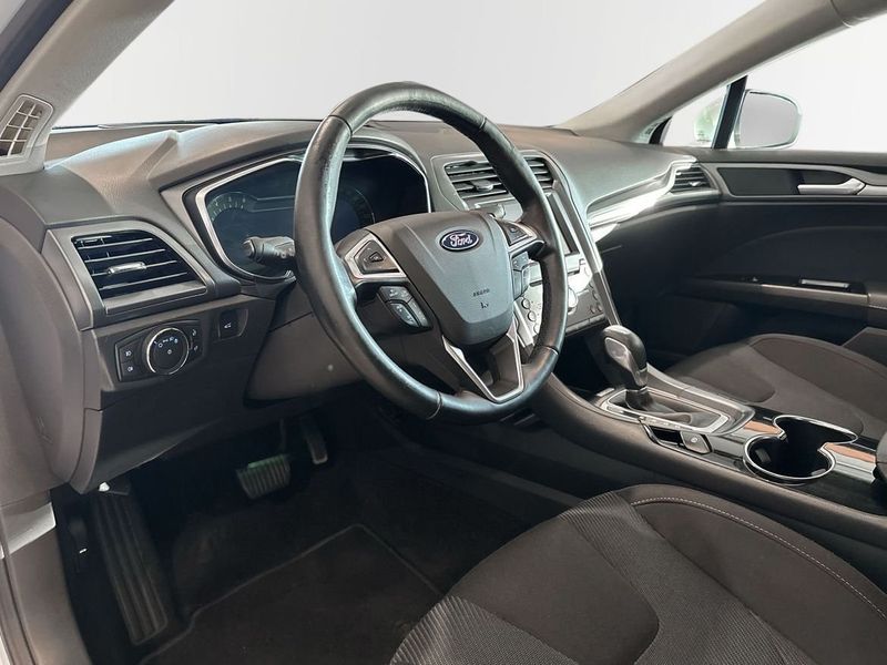 Ford Mondeo bild 7