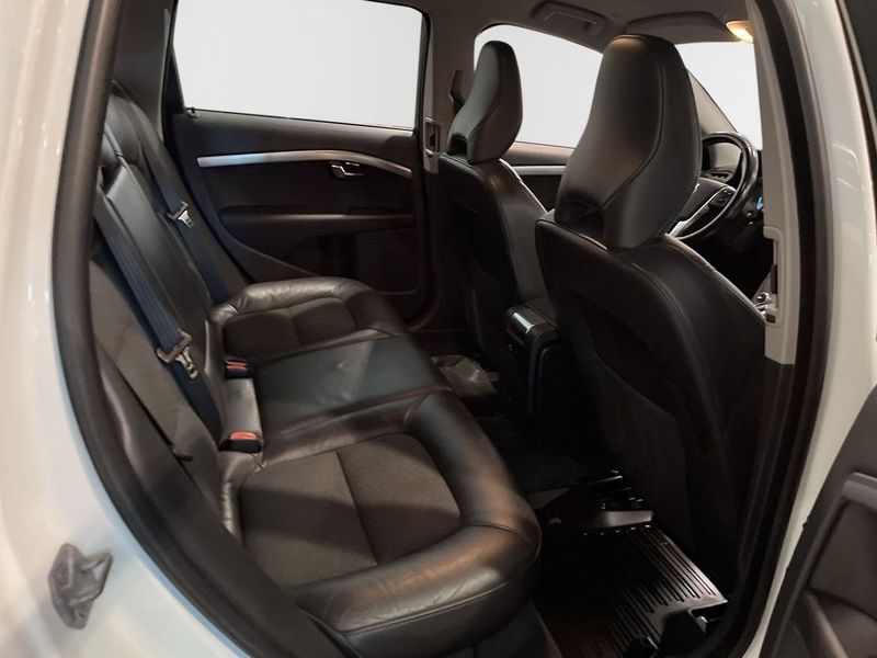 Volvo V70 bild 8