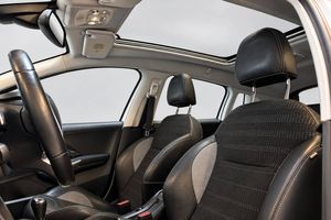 Peugeot 2008 bild 8