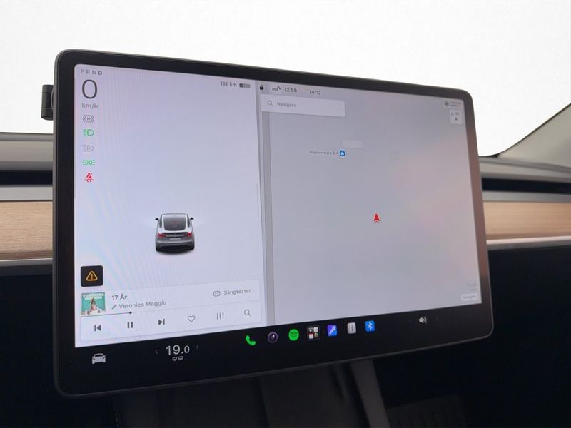 Tesla Model Y bild 22
