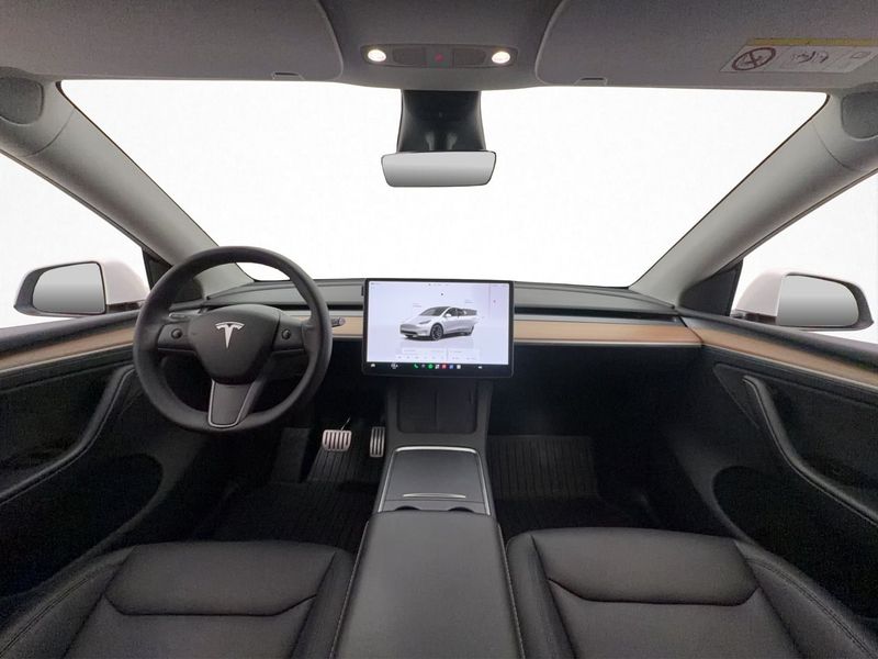 Tesla Model Y bild 13