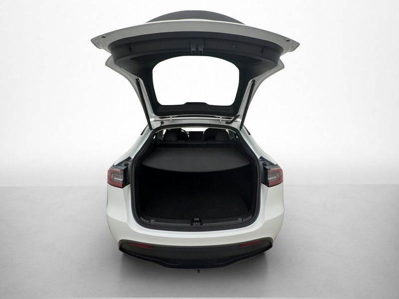 Tesla Model Y bild 29