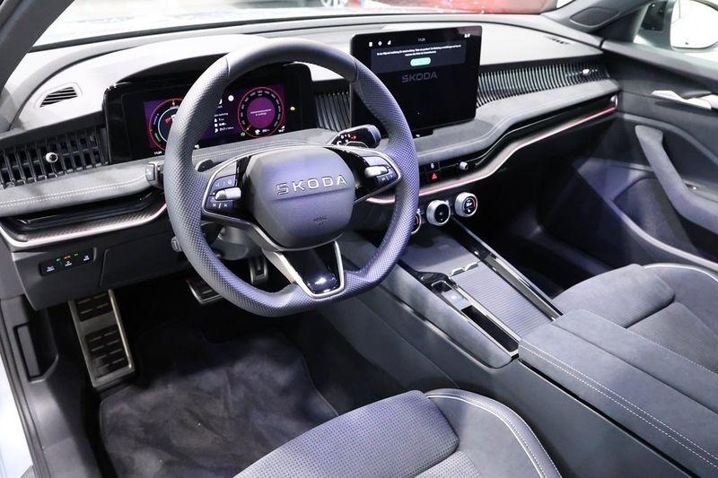 Skoda Superb bild 7