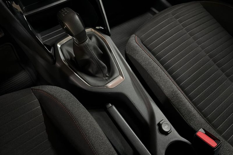 Peugeot 208 bild 23