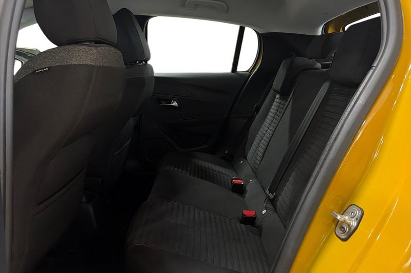 Peugeot 208 bild 13