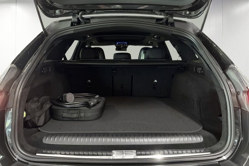 Mercedes E300 bild 12
