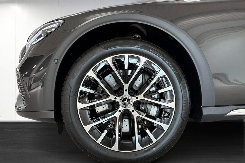 Mercedes E300 bild 5