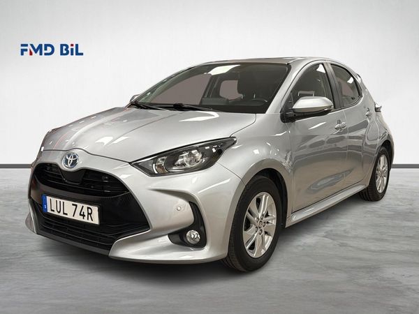 Toyota Yaris HYBRID CVT 122HK ACTIVE B-KAMERA P-SENSOR MOMS 1-ÄGARE - 2022