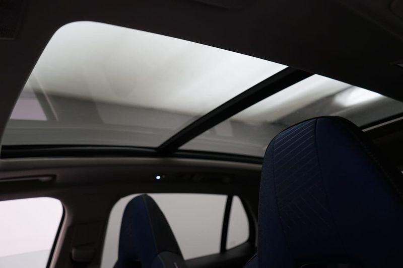 Lynk & Co 01 bild 12