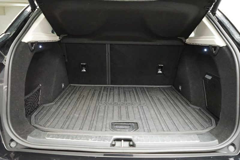 Lynk & Co 01 bild 8