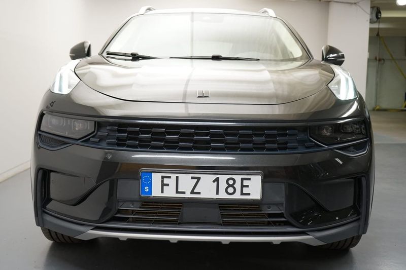 Lynk & Co 01 bild 16