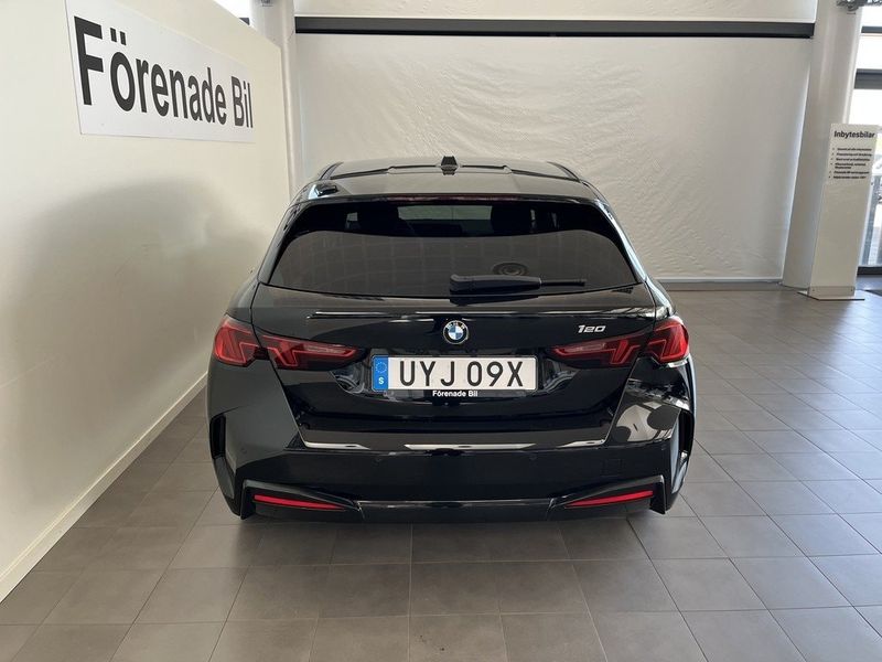 BMW 120 bild 12