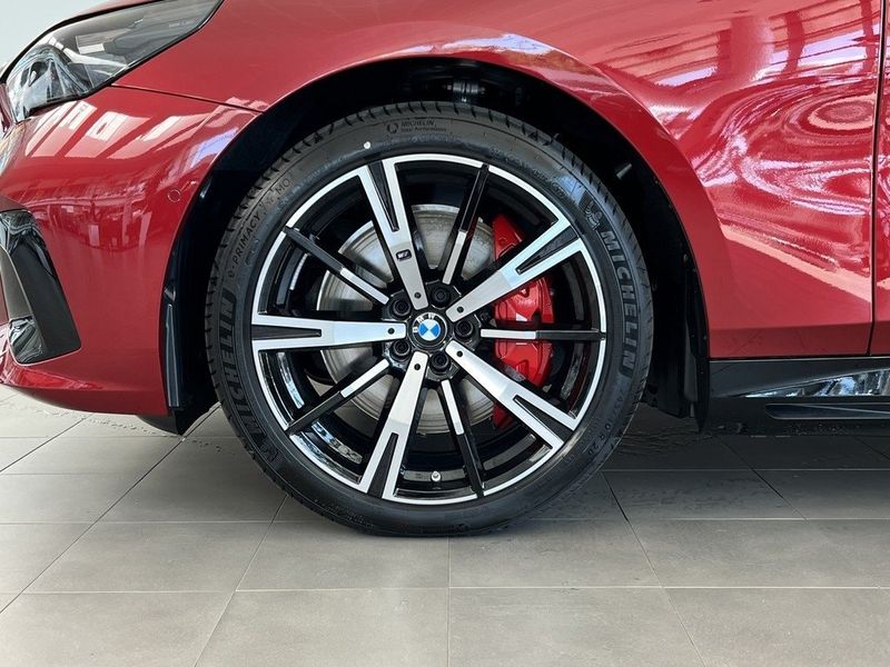 BMW i5 bild 4