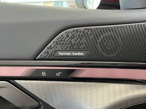 BMW i5 bild 9