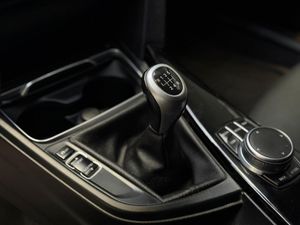 BMW 318 bild 12