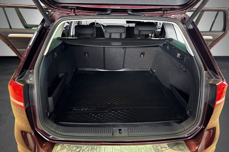 Volkswagen Passat bild 7