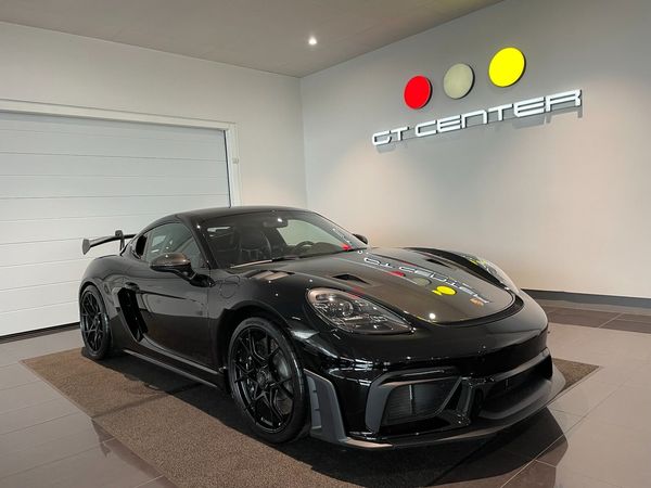 Porsche 718 Cayman GT4 RS Momsbil - 2025