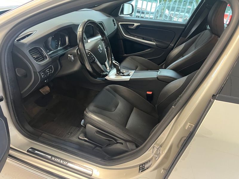 Volvo V60 bild 5