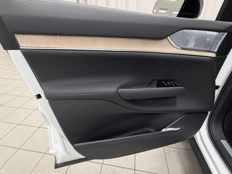 Volvo EX90 bild 5