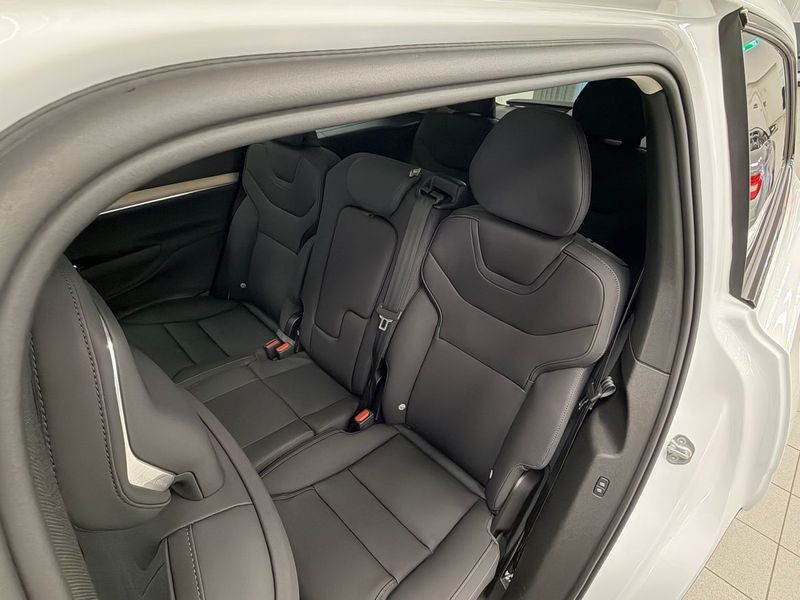 Volvo EX90 bild 20