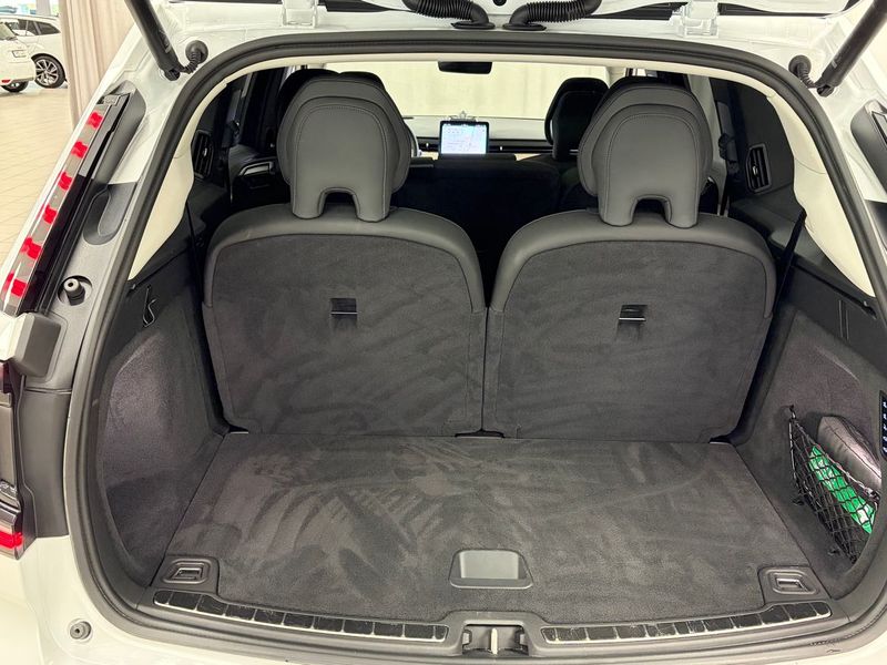 Volvo EX90 bild 25