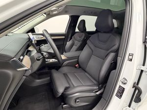 Volvo EX90 bild 8