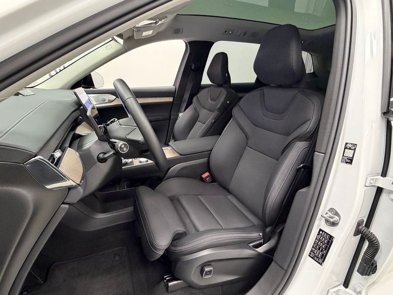 Volvo EX90 bild 8