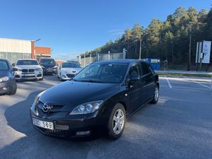Mazda 3 bild 2