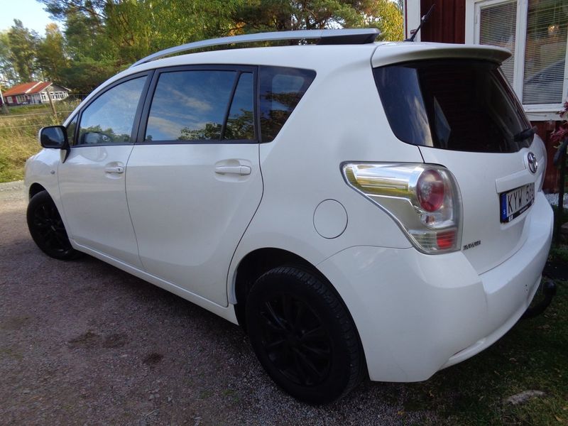 Toyota Verso bild 6